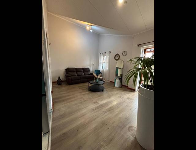 2 BEDROOM HOUSE FOR SALE IN MITCHELLS PLAIN CENTRAL